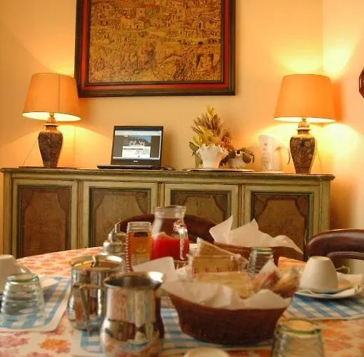 Bed & Breakfast Orti Di Trastevere 3*